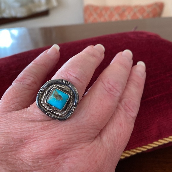 Navajo Vintage 1970s Kingman Square Turquoise Sterling Silver Ring two bands - Picture 2 of 11